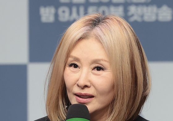 인사말 하는 이미숙