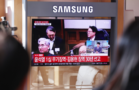 서정욱 "4심제 이용 1호는 尹, 변호인단에 헌재 투쟁 제안"