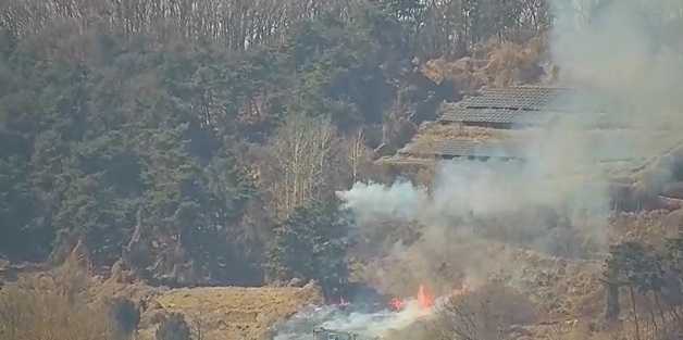 아산 영인면서 산불…50여분 만에 주불 진화 완료