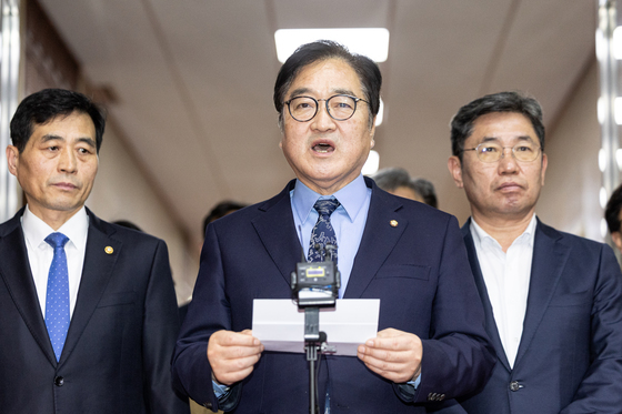 尹 1심 결과 소회 밝히는 우원식 국회의장