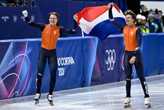 네덜란드 쇼트트랙, 형제가 함께 시상대에…은·동 입상 [올림픽]