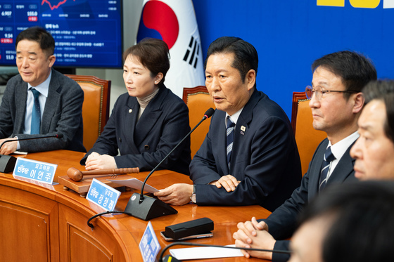 윤석열 전 대통령 1심 무기징역 선고에 입장 밝히는 정청래 대표