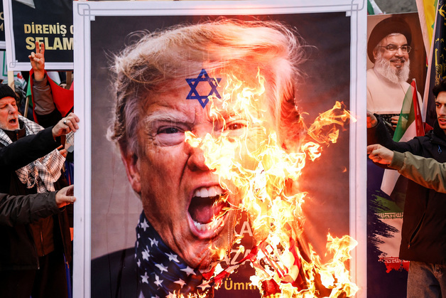 트럼프, 또 다시 '힘을 통한 평화' 포효…거침없는 '돈로주의' 질주