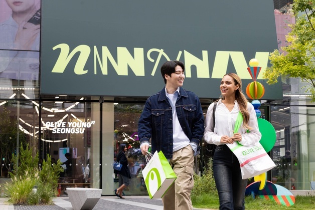 CJ올리브영, 외국인 관광객 대상 제휴·할인 혜택 확대 박차