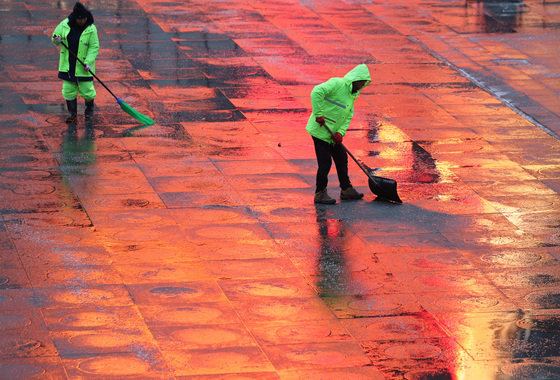 최대 17.3㎝ 폭설에 출근길 '미끌'…남부 8㎝·수도권 3㎝ 더