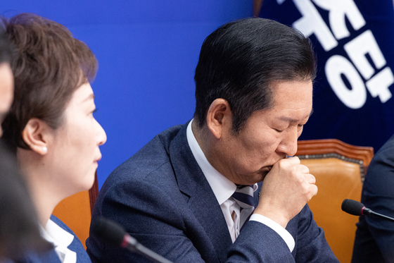 "당원심판" vs "밀실합의"…與 합당 '친청·반청' 충돌