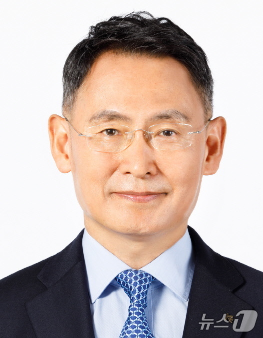 (서울=뉴스1) 이재명 기자 = 이재명 대통령이 2일 재정경제부 제2차관에 허장 한국수출입은행 ESG 위원회 위원장을 임명했다. (청와대 제공. 재판매 및 DB 금지) 2026.2 …