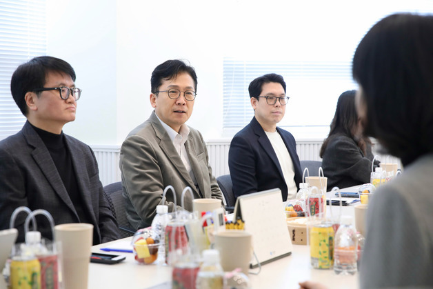 중기부, 플라스틱 제조 현장 방문…이병권 "원가 분담 협력 중요"