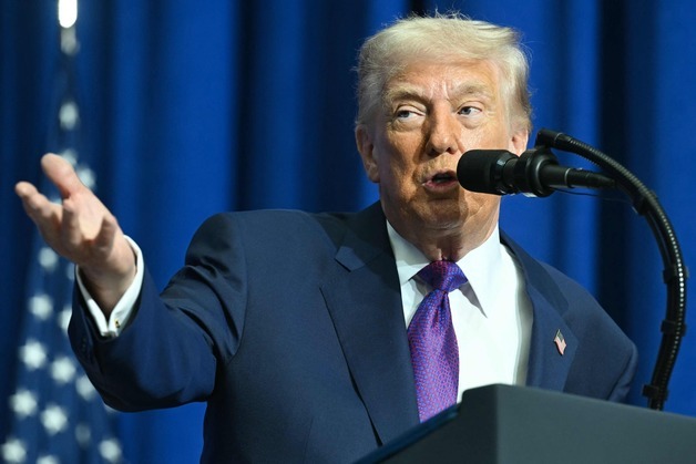 트럼프 "이란 핵무기 허용 못해…중동 평화 완성 위해 협상해야"