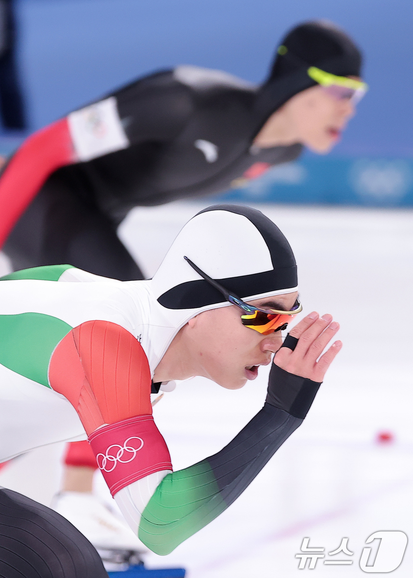 (밀라노=뉴스1) 김성진 기자 = 헝가리로 귀화한 스피드스케이팅 김민석이 19일(현지시간) 이탈리아 밀라노 스피드스케이팅 스타디움에서 열린 스피드 스케이팅 남자 1500m에서 질주 …