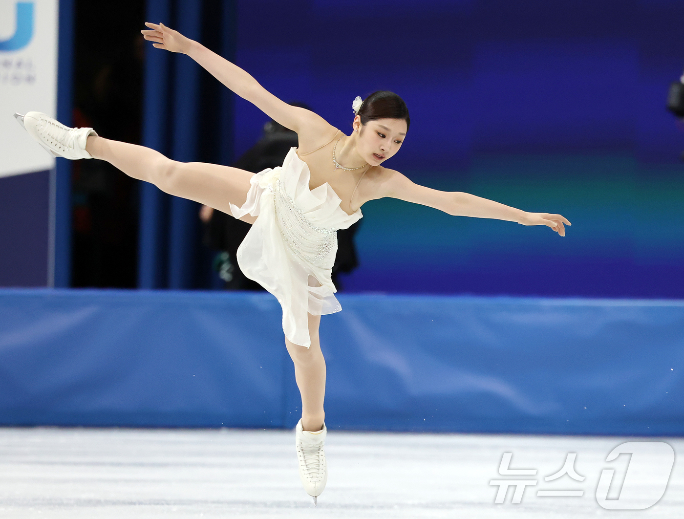 (밀라노=뉴스1) 김진환 기자 = 피겨 신지아가 19일(현지시간) 이탈리아 밀라노 아이스스케이팅 아레나에서 열린 2026 밀라노·코르티나담페초 동계올림픽 피겨 스케이팅 여자 싱글 …