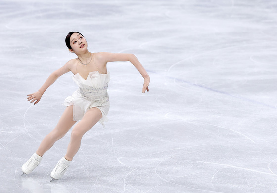 연기 펼치는 신지아