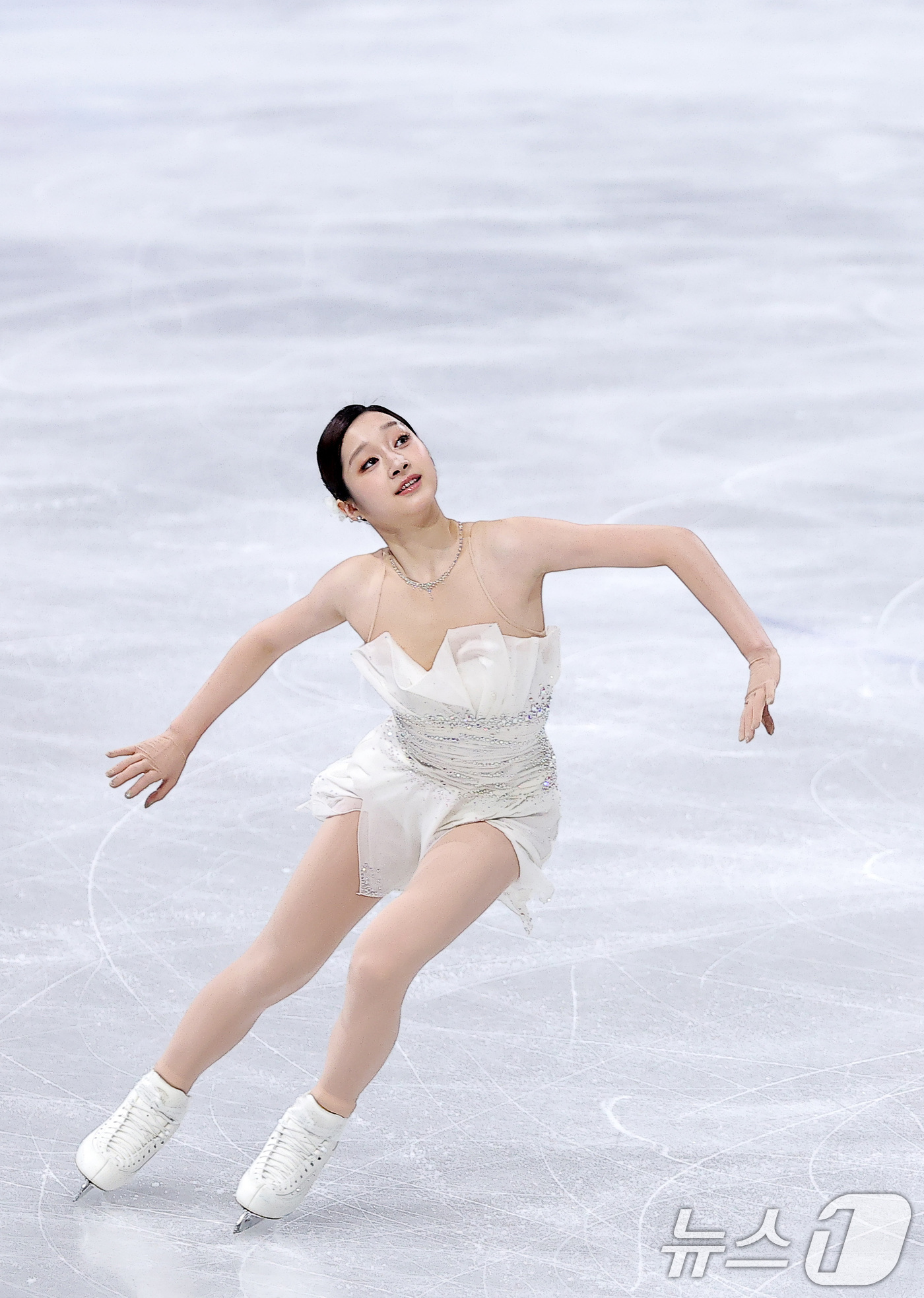 (밀라노=뉴스1) 김성진 기자 = 피겨 신지아가 19일(현지시간) 이탈리아 밀라노 아이스스케이팅 아레나에서 열린 2026 밀라노·코르티나담페초 동계올림픽 피겨 스케이팅 여자 싱글 …