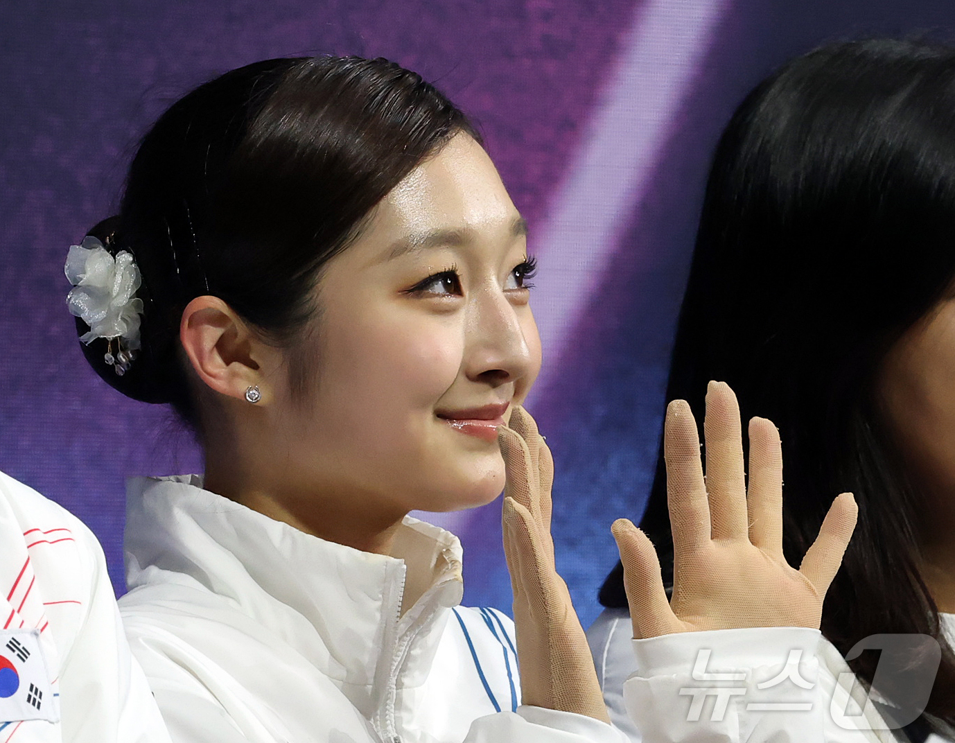 (밀라노=뉴스1) 김진환 기자 = 피겨 신지아가 19일(현지시간) 이탈리아 밀라노 아이스스케이팅 아레나에서 열린 2026 밀라노·코르티나담페초 동계올림픽 피겨 스케이팅 여자 싱글 …