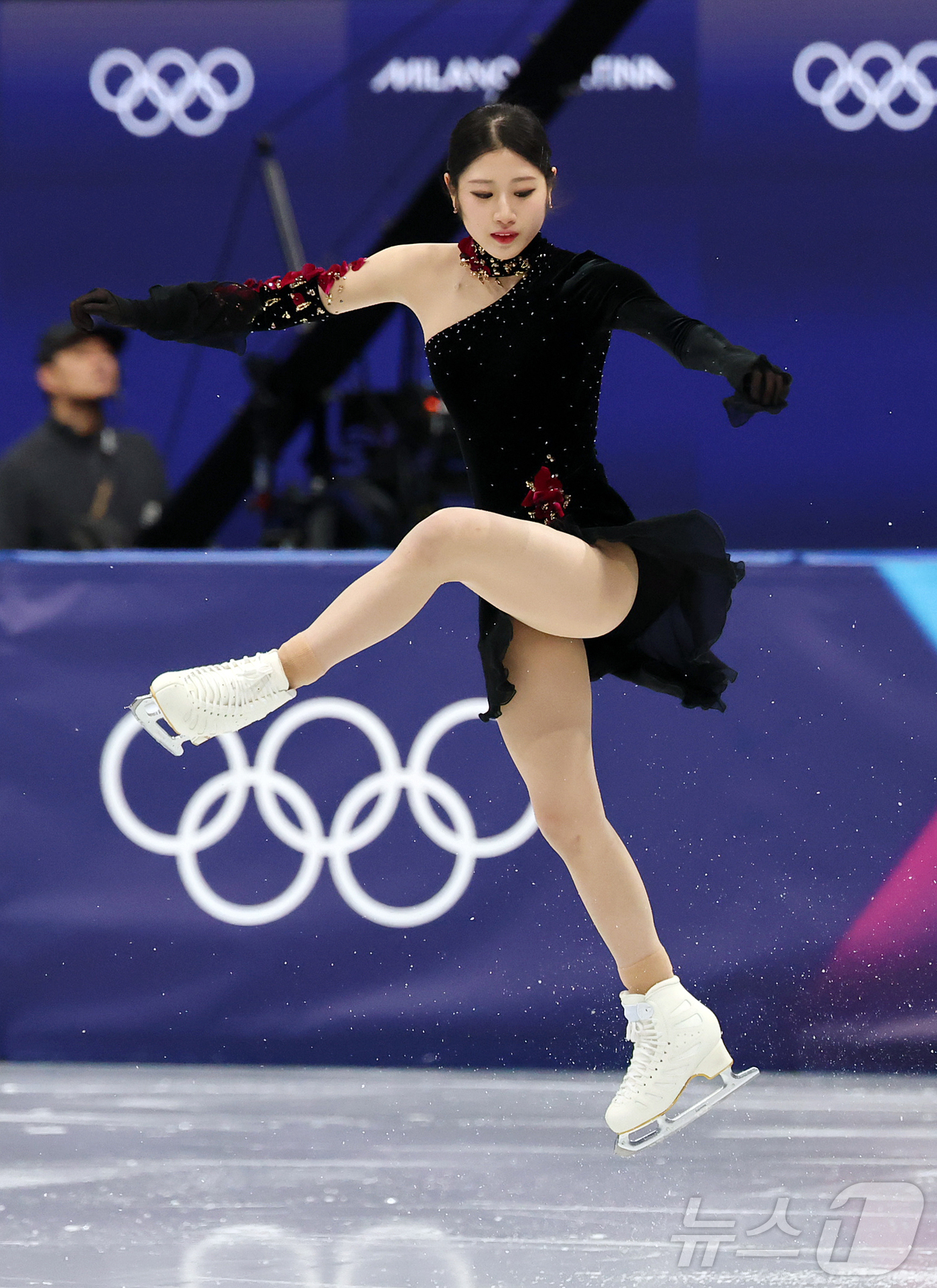 (밀라노=뉴스1) 김진환 기자 = 피겨 이해인이 19일(현지시간) 이탈리아 밀라노 아이스스케이팅 아레나에서 열린 2026 밀라노·코르티나담페초 동계올림픽 피겨 스케이팅 여자 싱글 …