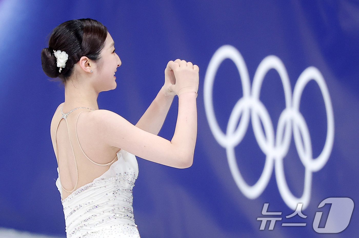 (밀라노=뉴스1) 김성진 기자 = 피겨 신지아가 19일(현지시간) 이탈리아 밀라노 아이스스케이팅 아레나에서 열린 2026 밀라노·코르티나담페초 동계올림픽 피겨 스케이팅 여자 싱글 …