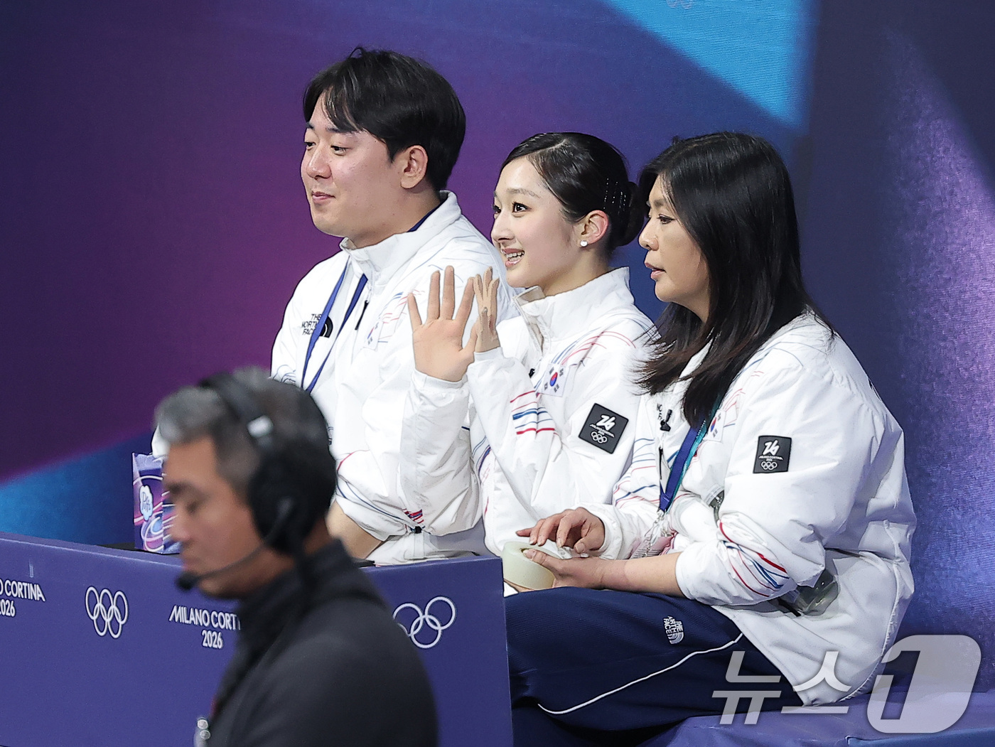 (밀라노=뉴스1) 김성진 기자 = 피겨 신지아가 19일(현지시간) 이탈리아 밀라노 아이스스케이팅 아레나에서 열린 2026 밀라노·코르티나담페초 동계올림픽 피겨 스케이팅 여자 싱글 …