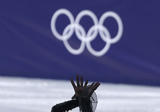 연기 펼치는 이해인