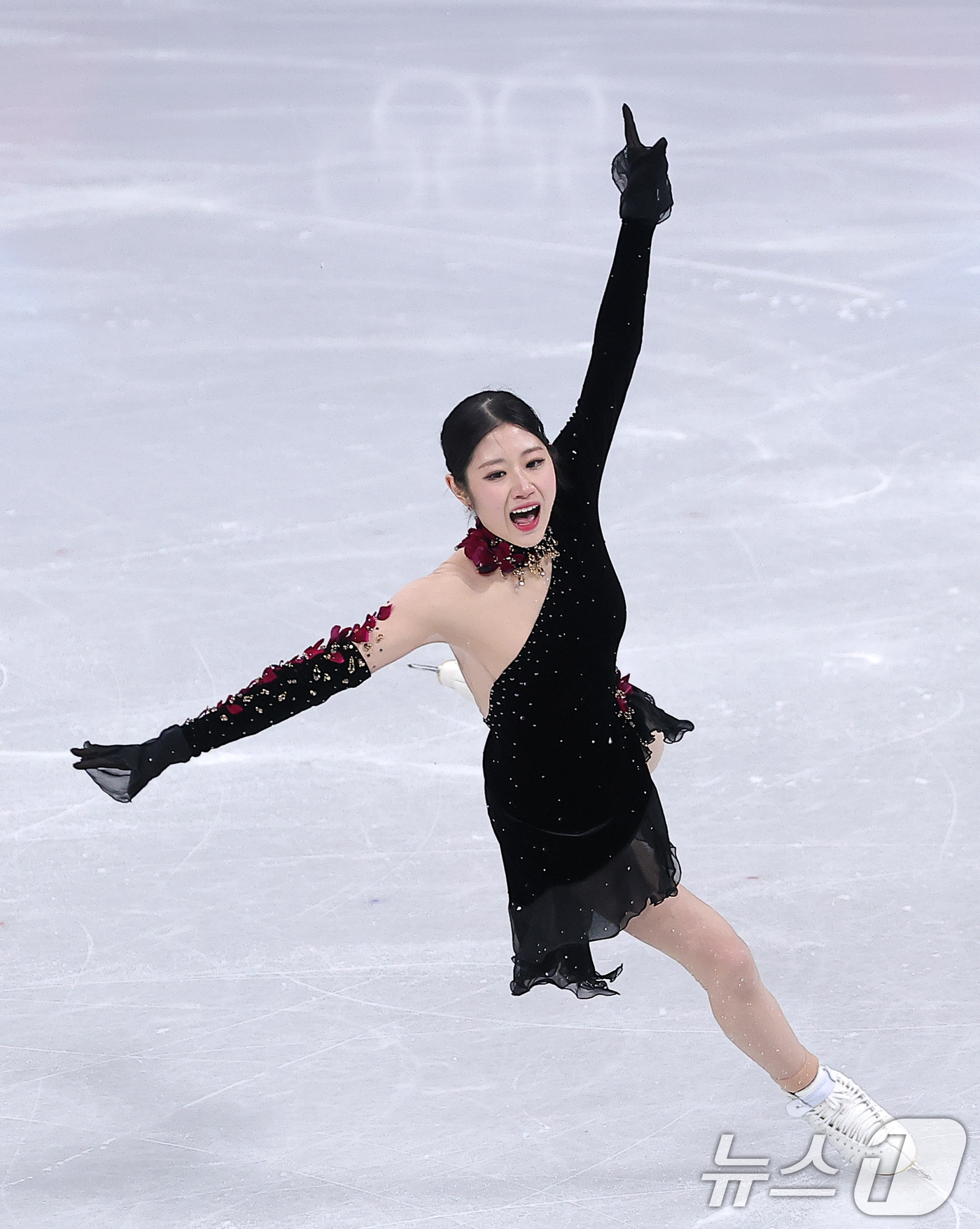 (밀라노=뉴스1) 김성진 기자 = 피겨 이해인이 19일(현지시간) 이탈리아 밀라노 아이스스케이팅 아레나에서 열린 2026 밀라노·코르티나담페초 동계올림픽 피겨 스케이팅 여자 싱글 …