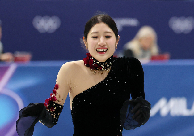 연기 마친 이해인 '많이 떨려요'