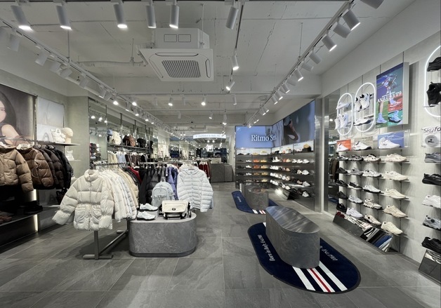 휠라, 제주 신제주점 리뉴얼 오픈…지역 거점 상권 공략 가속