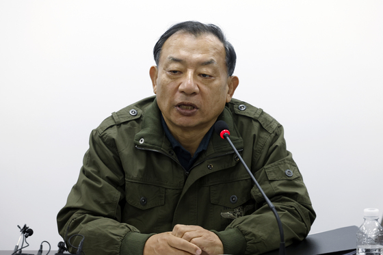 '야상 차림' 논란 이정현 "계엄 사령관? 참 시어머니 많네"