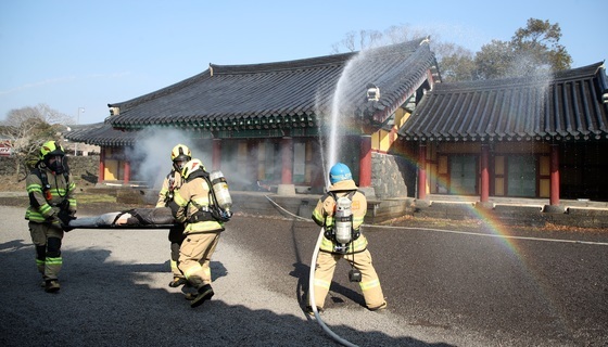 제주 성읍민속마을 지키는 소방관들