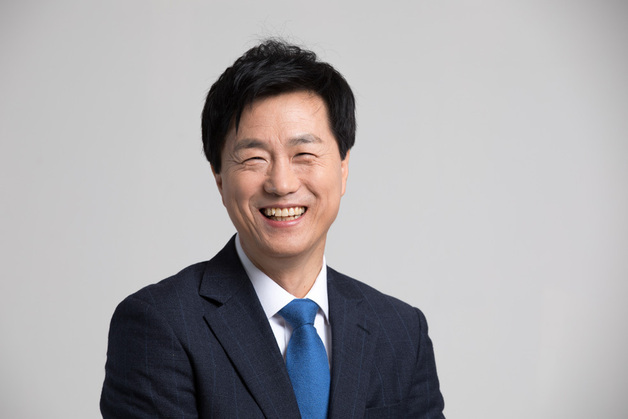 성광진 대전교육감 예비후보, 시민 단일화 기구 경선후보 등록