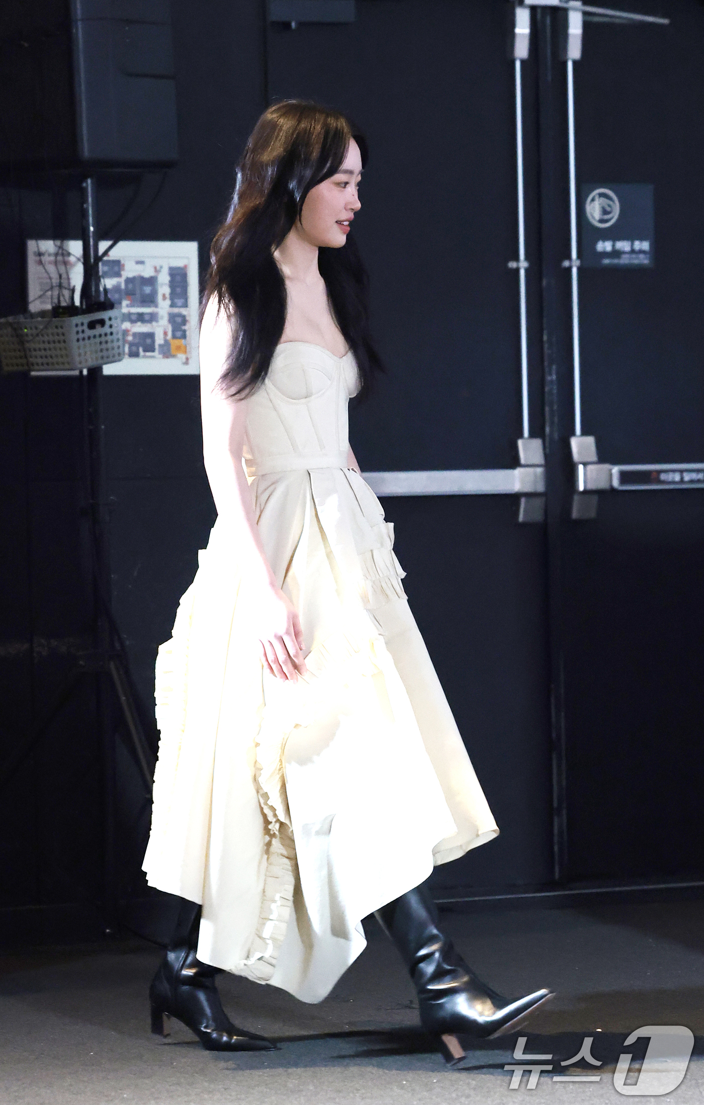 (서울=뉴스1) 권현진 기자 = 배우 정회린이 20일 오후 서울 용산구 CGV용산아이파크몰에서 열린 영화 ‘슬라이드 스트럼 뮤트’ 언론시사회 및 기자간담회에 참석하고 있다.‘슬라이 …