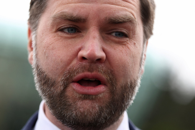 美부통령 "대법원 관세 위법 판결은 무법 행위"