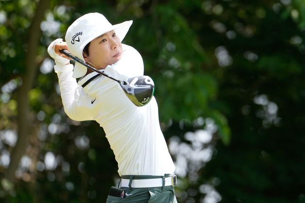 '11타 줄인' 이소미, LPGA 혼다 타일랜드 2R 단독 선두