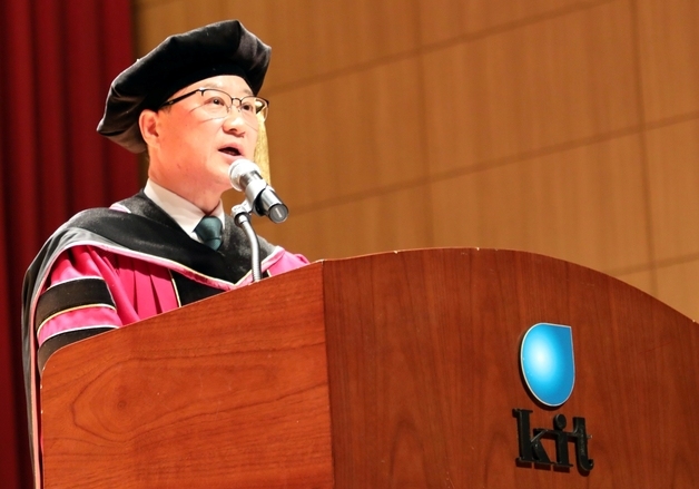 금오공대, 2025학년도 전기 학위수여식…졸업생 1092명 배출