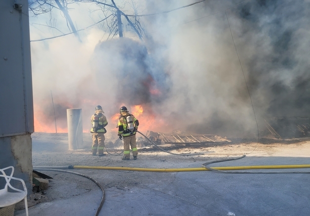 통영 용남면 수산물 가공공장서 불…2시간 만에 꺼져