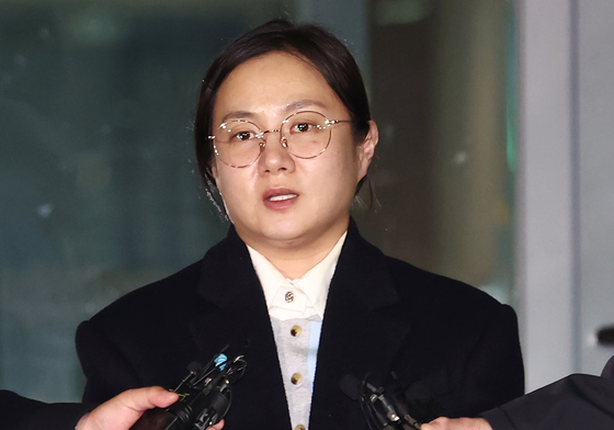 첫 피고발인 조사 마친 박나래