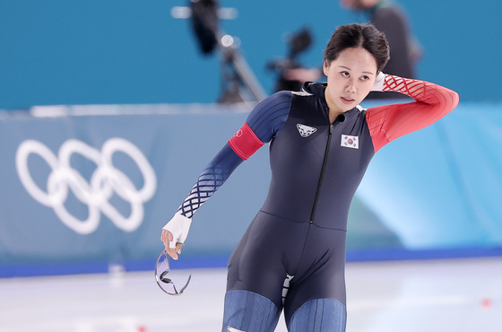 레이스 마친 박지우