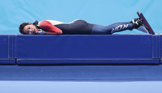 휴식 취하는 임리원, 너무 힘들어