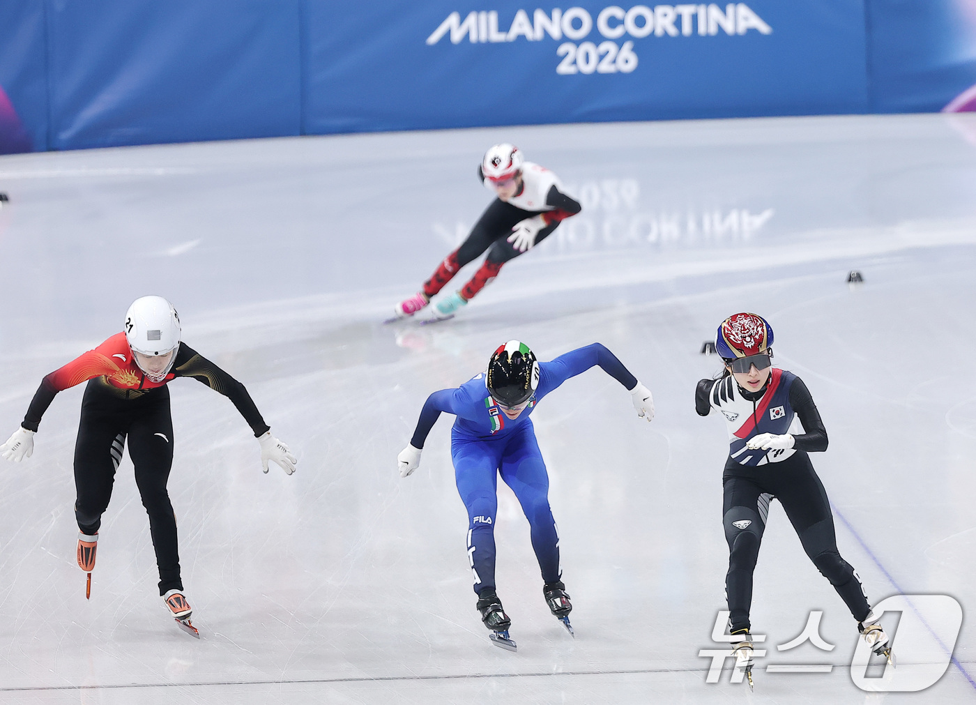 (밀라노=뉴스1) 김성진 기자 = 쇼트트랙 김길리가 20일(현지시간) 이탈리아 밀라노 아이스 스케이팅 아레나에서 열린 2026 밀라노·코르티나담페초 동계올림픽 쇼트트랙 여자 150 …