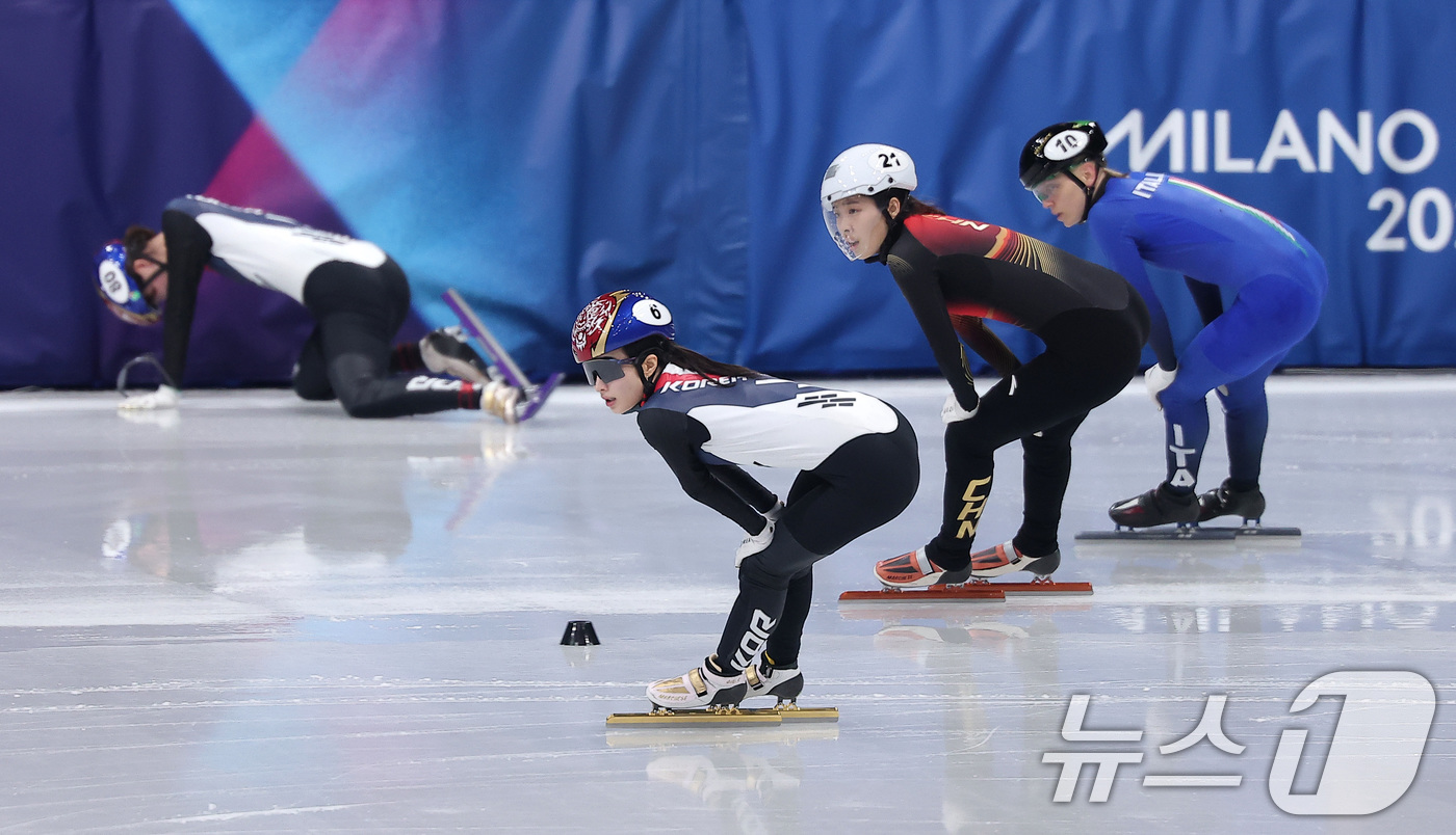 (밀라노=뉴스1) 김성진 기자 = 쇼트트랙 김길리가 20일(현지시간) 이탈리아 밀라노 아이스 스케이팅 아레나에서 열린 2026 밀라노·코르티나담페초 동계올림픽 쇼트트랙 여자 150 …