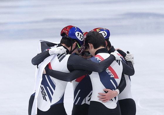 '한 마음으로 이룬 은메달'