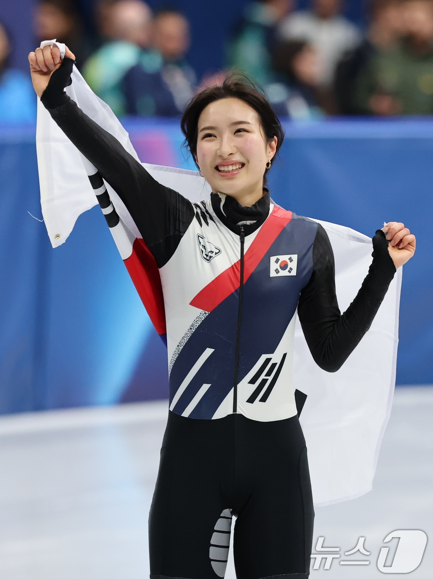 (밀라노=뉴스1) 김진환 기자 = 쇼트트랙 김길리가 20일(현지시간) 이탈리아 밀라노 아이스 스케이팅 아레나에서 열린 2026 밀라노·코르티나담페초 동계올림픽 쇼트트랙 여자 150 …