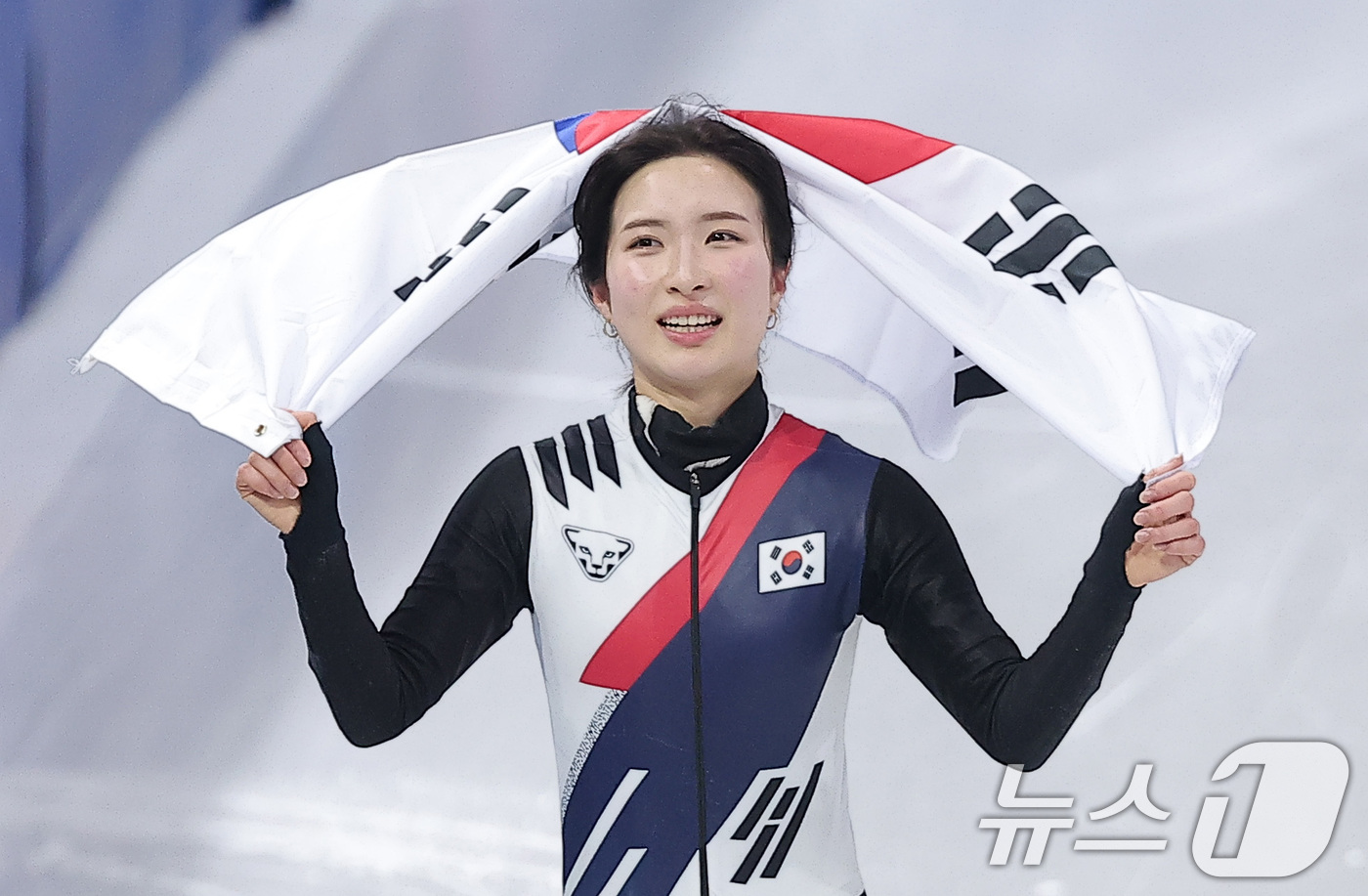 (밀라노=뉴스1) 김성진 기자 = 쇼트트랙 김길리가 20일(현지시간) 이탈리아 밀라노 아이스 스케이팅 아레나에서 열린 2026 밀라노·코르티나담페초 동계올림픽 쇼트트랙 여자 150 …