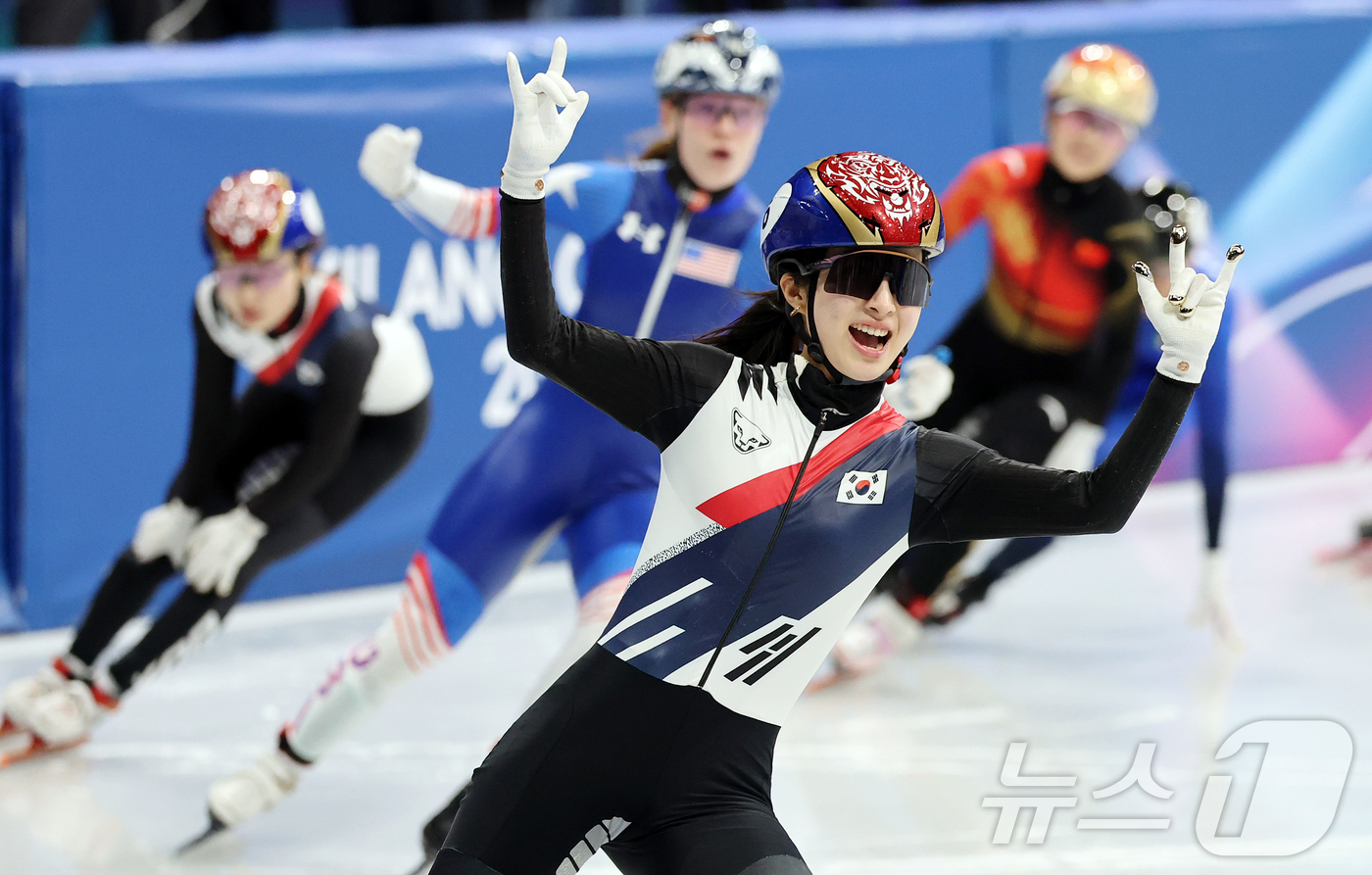 (밀라노=뉴스1) 김진환 기자 = 쇼트트랙 김길리가 20일(현지시간) 이탈리아 밀라노 아이스 스케이팅 아레나에서 열린 2026 밀라노·코르티나담페초 동계올림픽 쇼트트랙 여자 150 …
