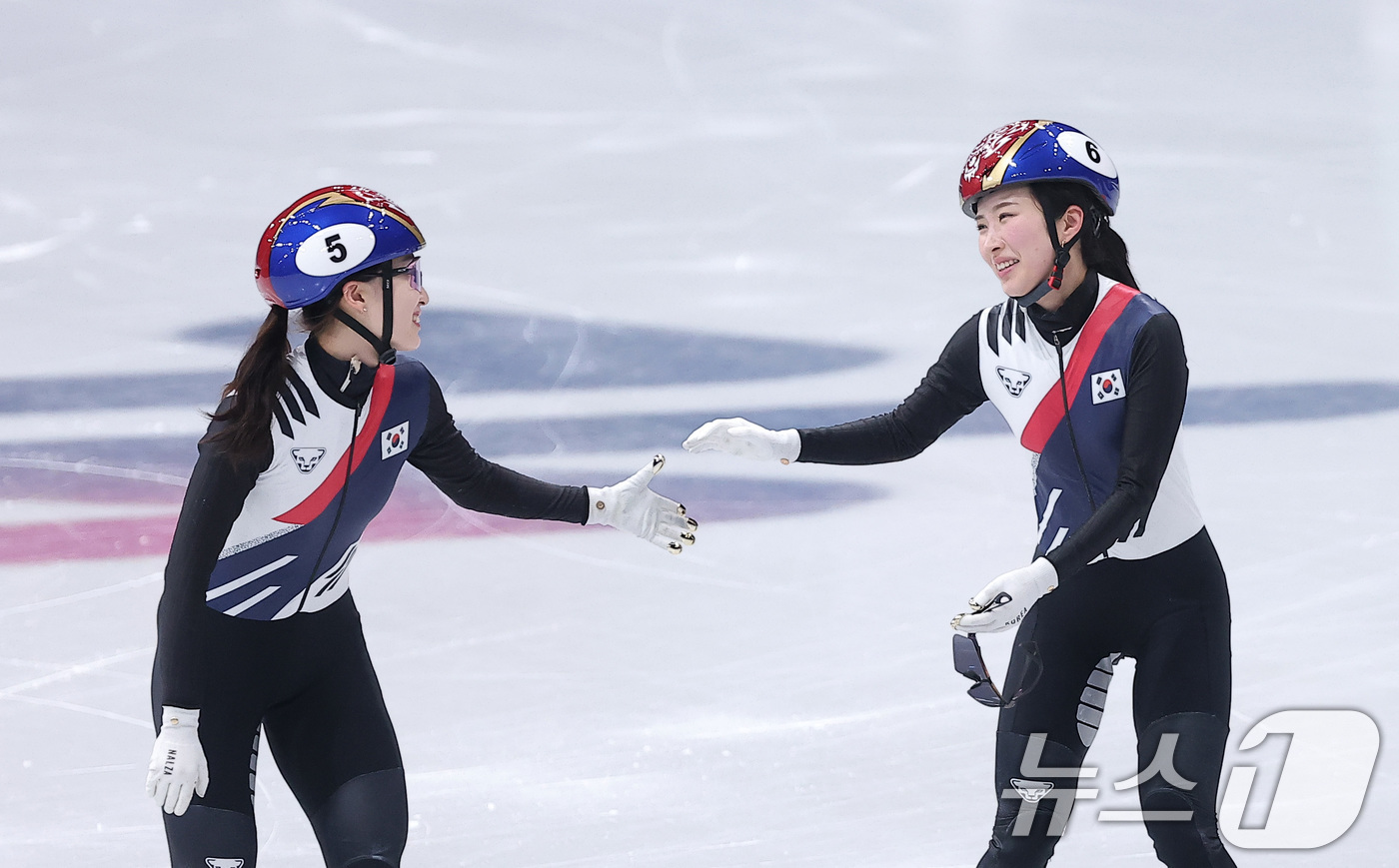 (밀라노=뉴스1) 김성진 기자 = 쇼트트랙 김길리가 20일(현지시간) 이탈리아 밀라노 아이스 스케이팅 아레나에서 열린 2026 밀라노·코르티나담페초 동계올림픽 쇼트트랙 여자 150 …