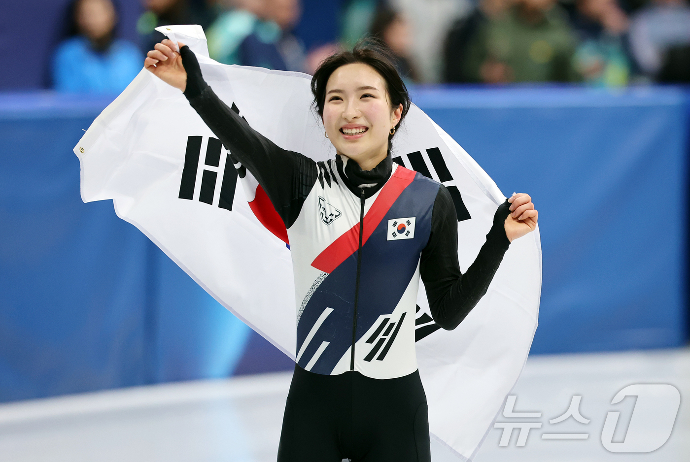 (밀라노=뉴스1) 김진환 기자 = 쇼트트랙 김길리가 20일(현지시간) 이탈리아 밀라노 아이스 스케이팅 아레나에서 열린 2026 밀라노·코르티나담페초 동계올림픽 쇼트트랙 여자 150 …
