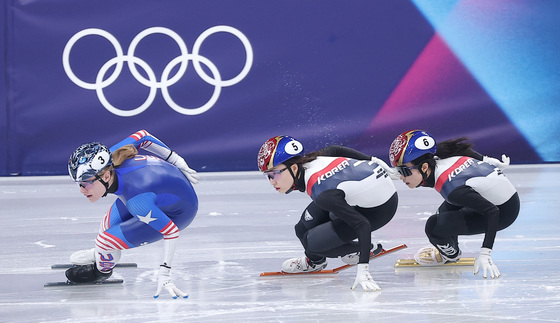 선두 추격하는 최민정·김길리