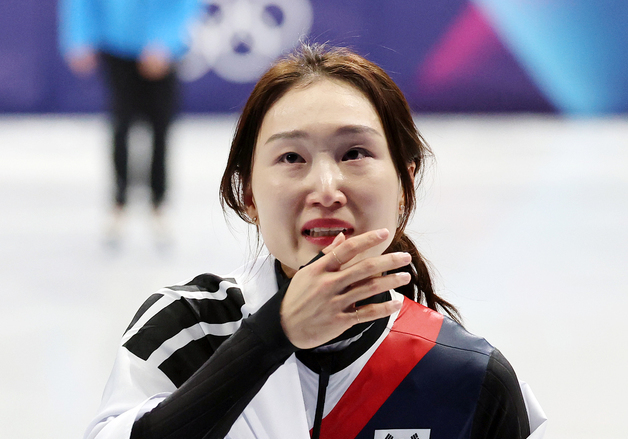 '메달 7개 신화' 일군 뒤 떠나는 최민정 "마지막이라는 생각에 눈물"[올림픽]