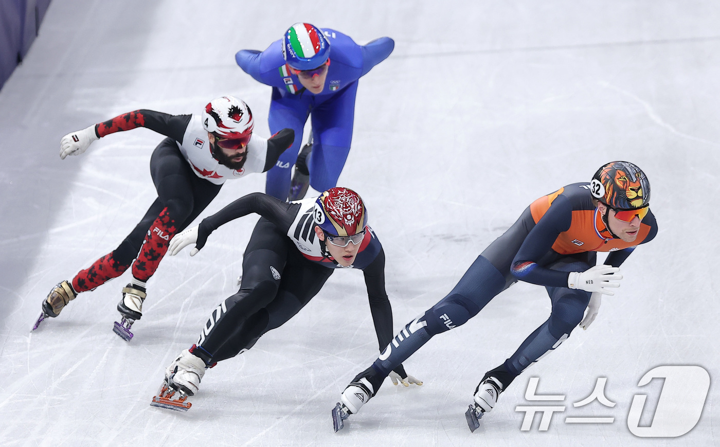 (밀라노=뉴스1) 김성진 기자 = 쇼트트랙 임종언이 20일(현지시간) 이탈리아 밀라노 아이스 스케이팅 아레나에서 열린 2026 밀라노·코르티나담페초 동계올림픽 쇼트트랙 남자 500 …