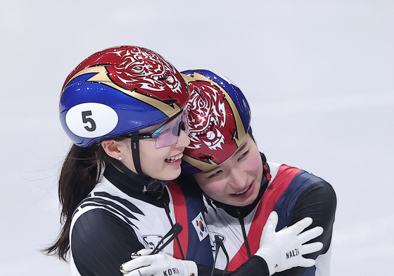 여제가 건넨 왕관