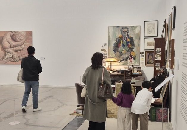 "아이들에 거장의 작품 보여줄 기회…" 울산시립미술관 시민들 발길