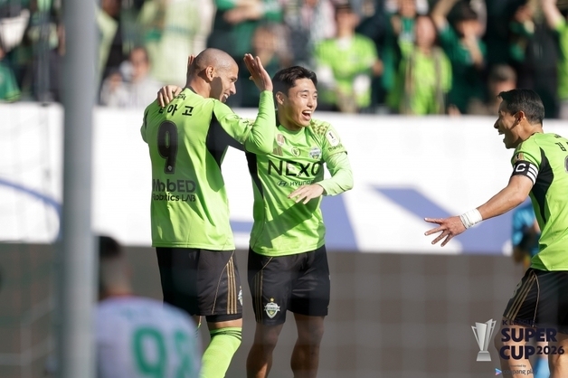 '정정용호' 전북, 대전 하나 2-0 격파…22년 만에 슈퍼컵 우승